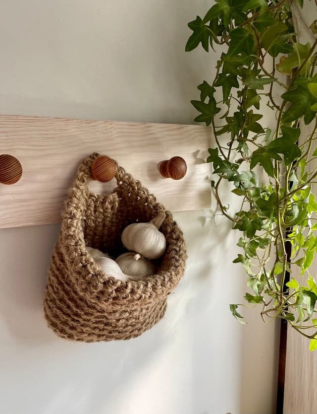 Kitchen & Dining image 1